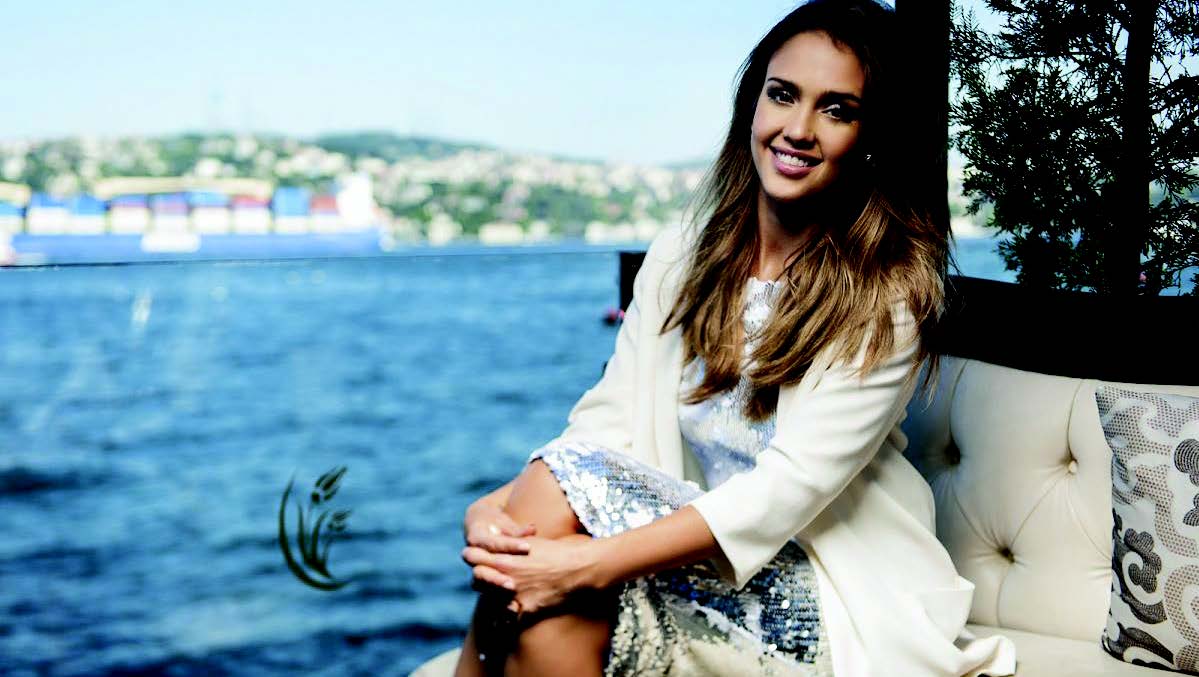 JESSICA ALBA: I KEEP MY WEIGHT OFF BECAUSE OF STRESS - The Indian Panorama