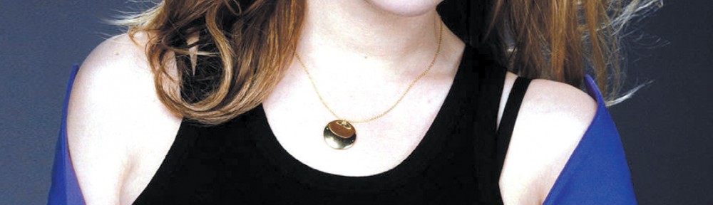 Drew Barrymore Likes To Be A Dork At Home