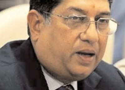 PRESSURE MOUNTS ON BCCI CHIEF TO GO