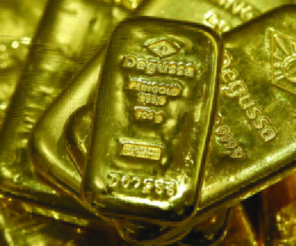 BAGGAGE RULES TIGHTENED TO CHECK GOLD IMPORT — The Indian Panorama