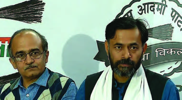 AAP Crisis - Prasanth Bhushan and Yogendra Yadav ousted from AAP PAC