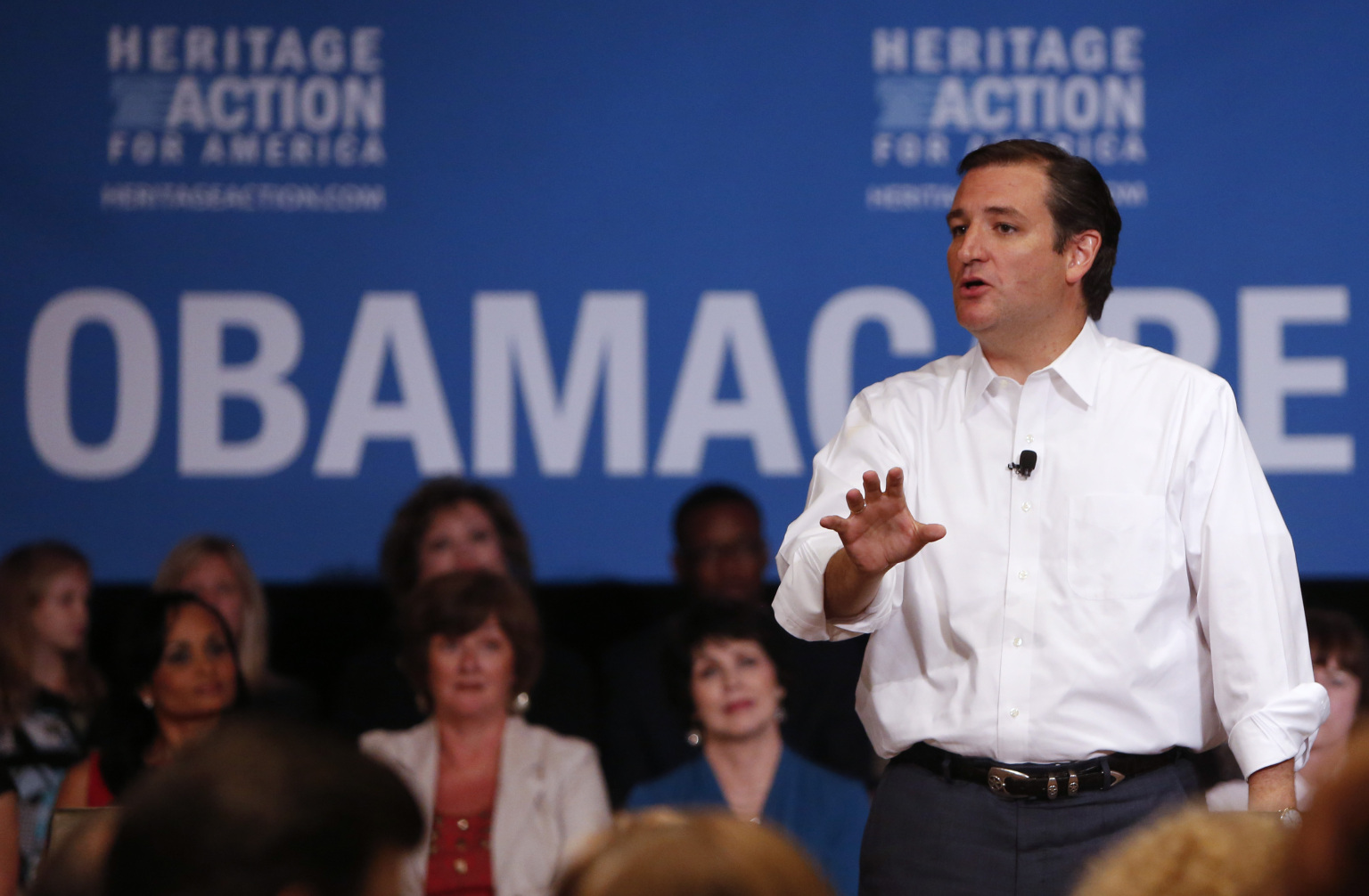 Ted Cruz who has been demanding de-funding of Obamacare, has signed up his family for Obamacare coverage