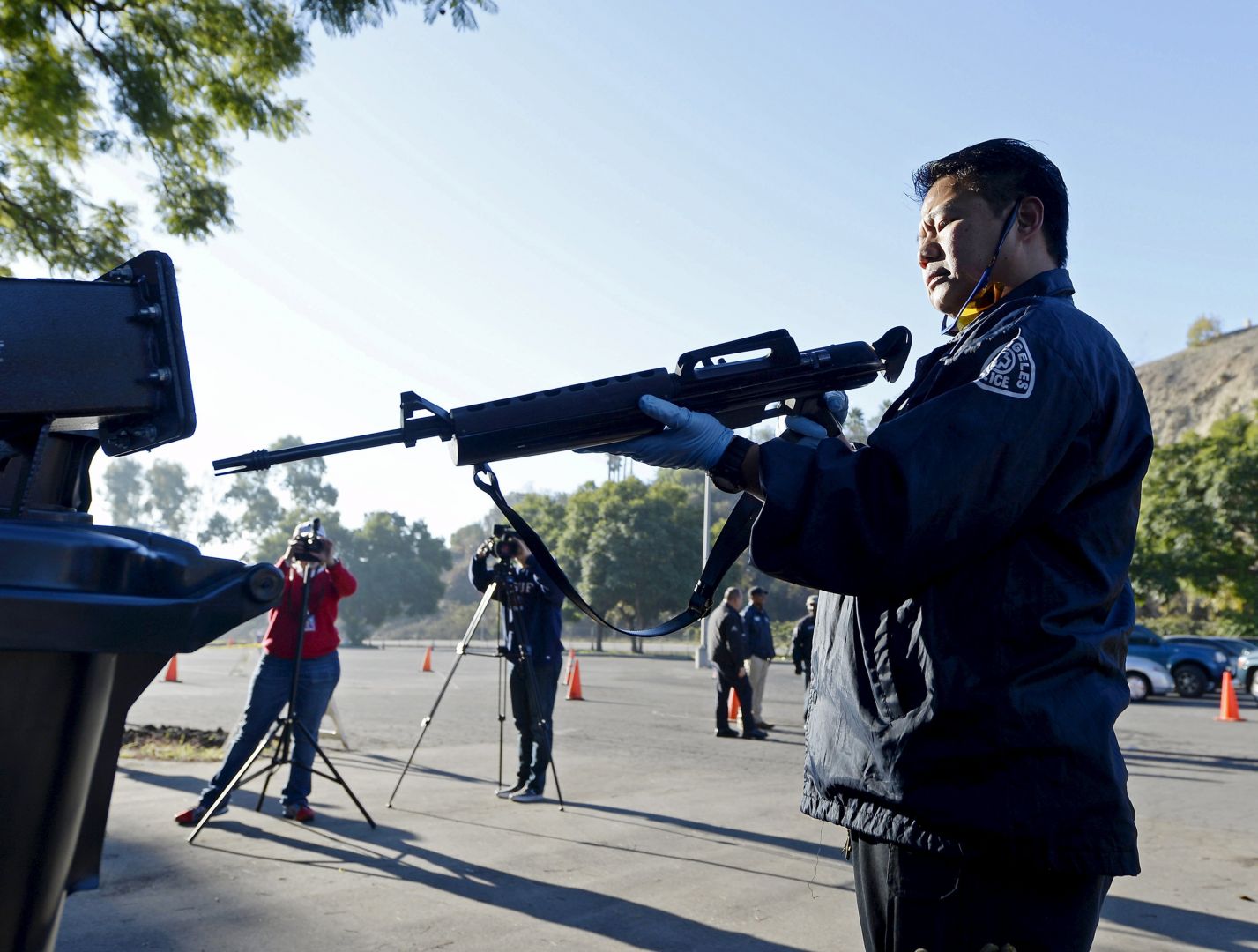Los Angeles passes law banning large-capacity gun magazines
