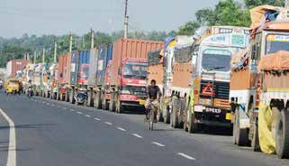 Nepal Crisis Deepens - Indian trucks carrying goods to Nepal stranded near India-Nepal border