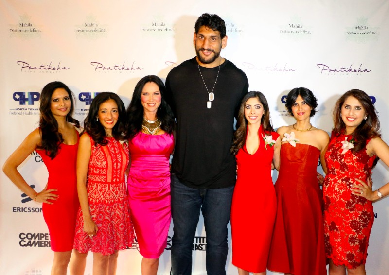 From L to R- Bina Palnitkar Patel, Ami Doshi, LeeAnne Locken, Satnam Singh, Priya Bhola Rathod, Preeta Monga and Purva Jain