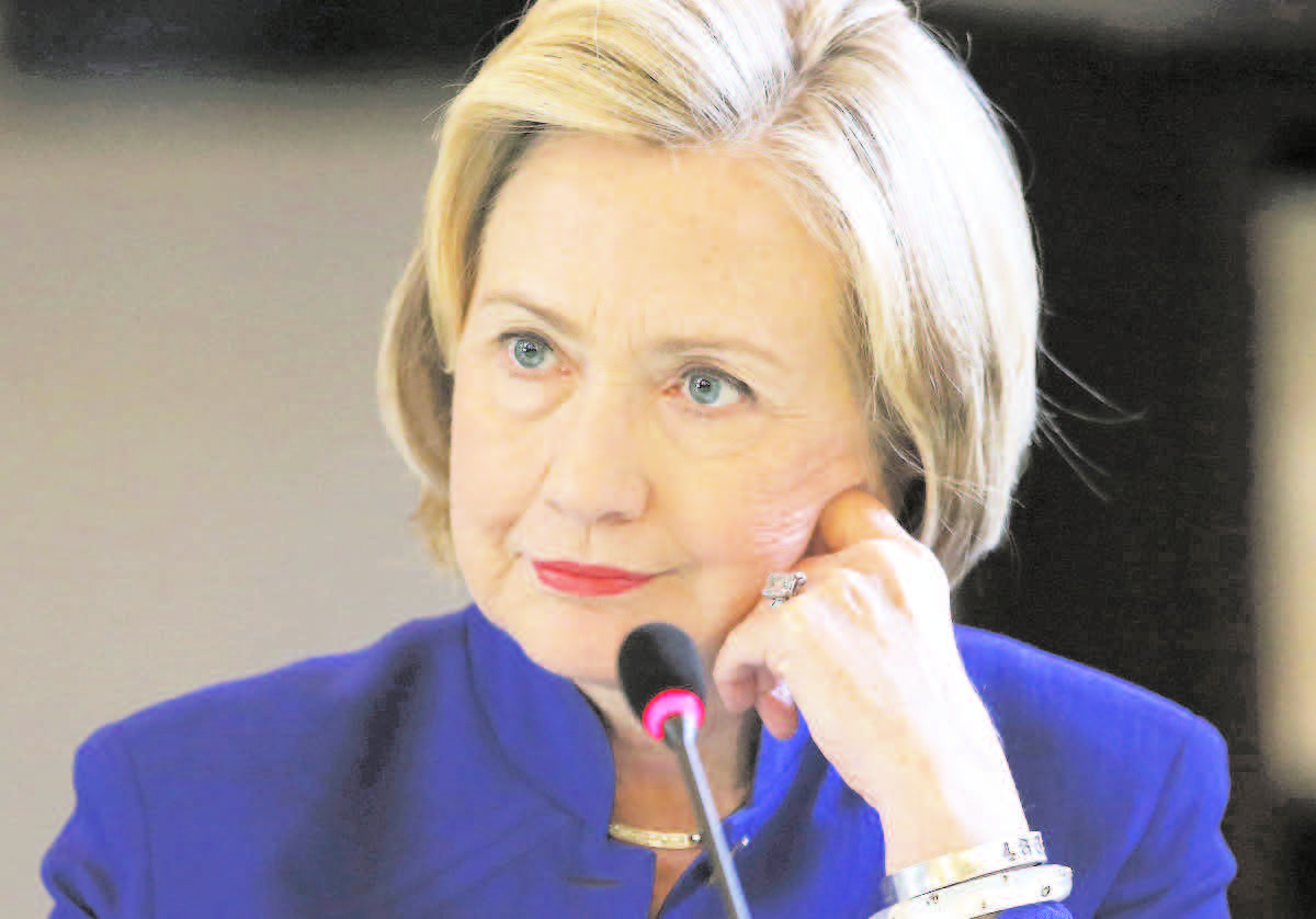 Clinton reiterates email use was a 'mistake' as State Dept. reopens probe