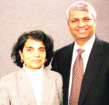 Philanthropists Jaishree and Desh Deshpande, founders of the Deshpande Foundation, were honored with the Lifetime Achievement Award