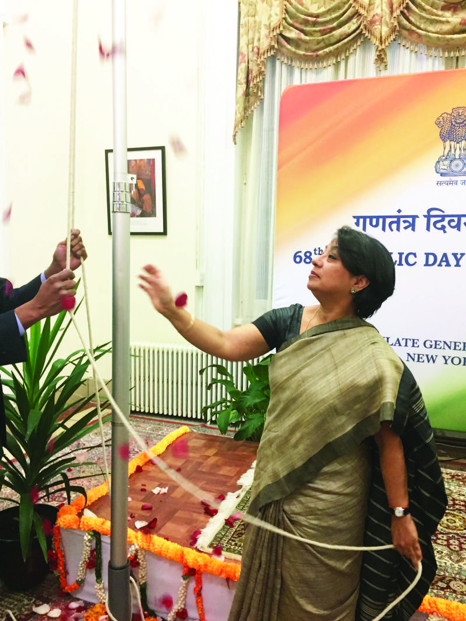 Consul General of India in New York, Ambassador Riva Ganguly Das hoisting the Indian national flag