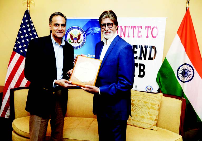 US Ambassador to India Richard R Verma presenting the award to the 74-year-old actor, who himself is a TB survivor and brand ambassador for the cause. (Photo Courtesy/ Bachchan Blog)