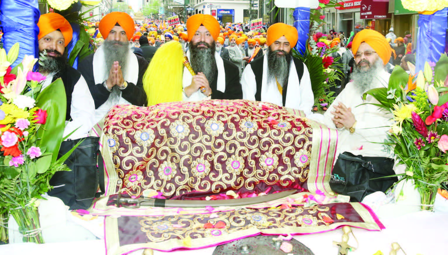 The Parade was led by Guru Granth Sahib (the Holy Book of the Sikhs). The Sikhs regard Shri Guru Granth Sahib as their Living Master. Hence, the priests are always in attendance. Photos/ Baldev-BJ Video-6464037334