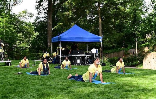 Y 1 6th International Day of Yoga