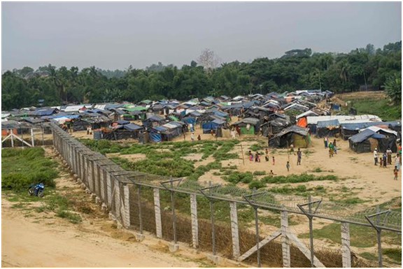 Fire destroys hundreds of homes in Rohingya refugee camp