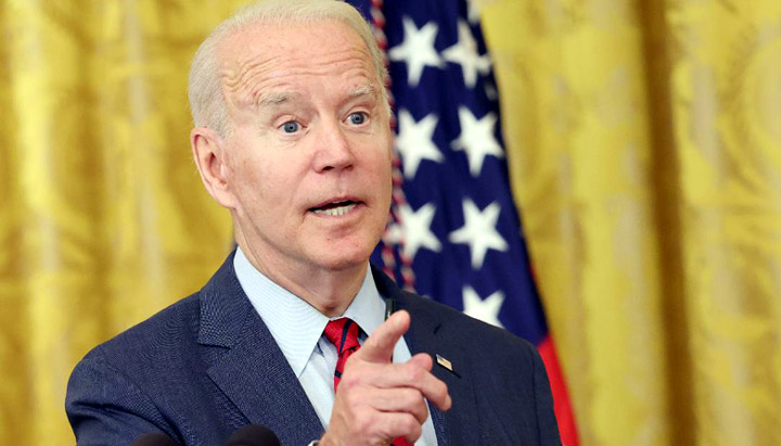 Biden accepts a deal on infrastructure brokered by bipartisan group of senators