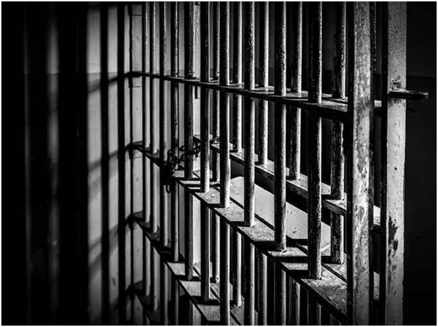 Sri Lankan prisons minister resigns after threatening to kill Tamil prisoners