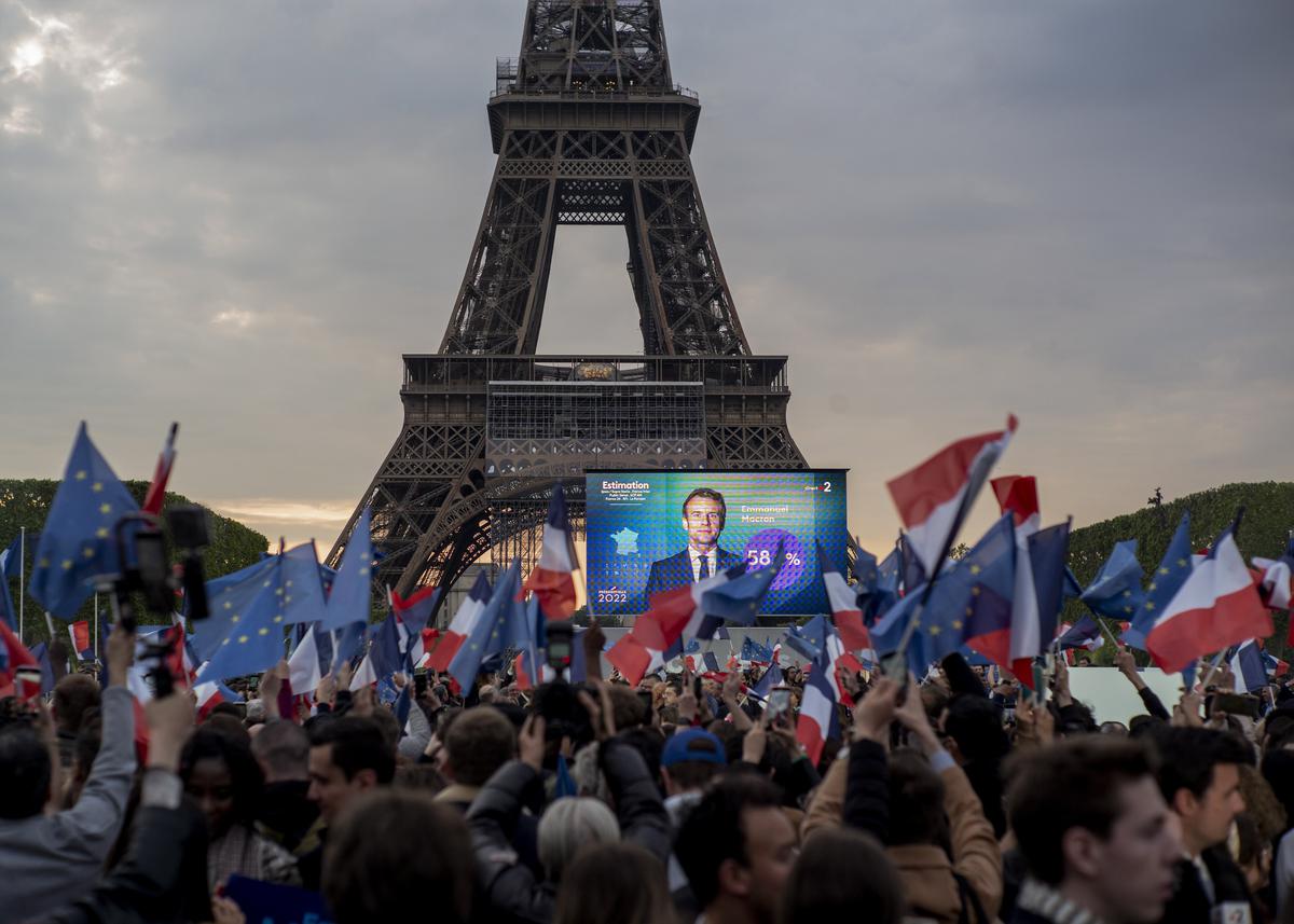 Celebrations at the Eiffel Tower