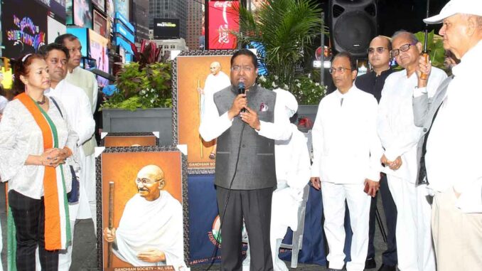Indian Ammerican orgaizatons CG addresses the gathering (1)