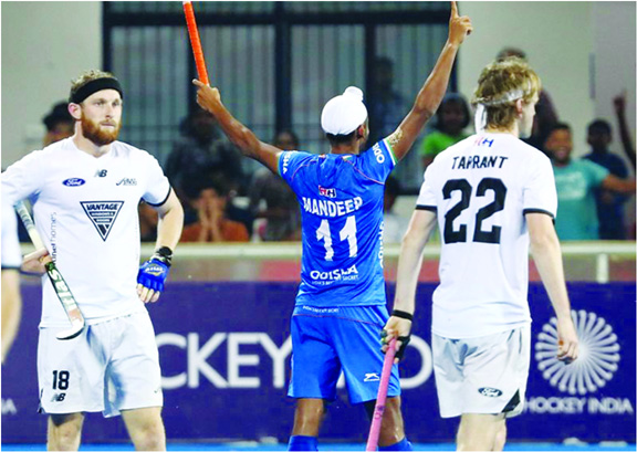 Mandeep scores two late goals as India come from behind to beat NZ