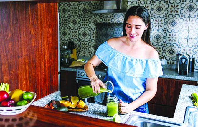 Make your skin look younger with bottle gourd