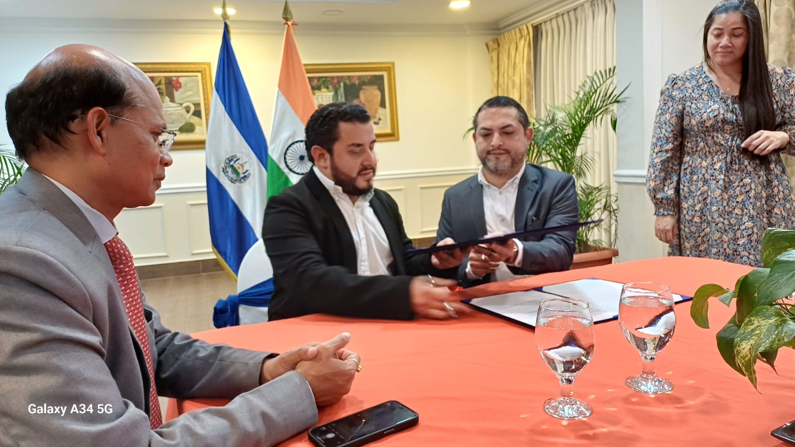 La Embajada de la India facilita iniciativas de infraestructura y colaboración tecnológica en Guatemala y El Salvador — The Indian Panorama