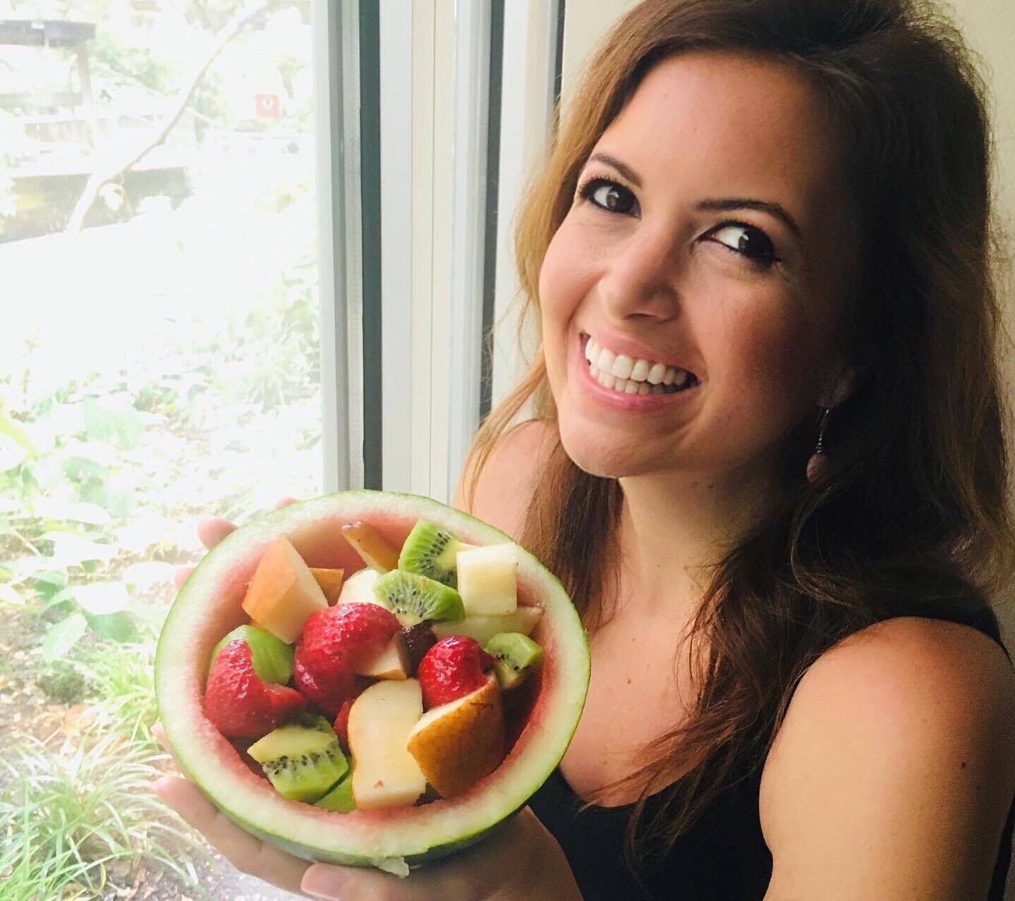 NORAH JONES OF THE MIDDLE EAST SPREADS MESSAGE OF LOVE