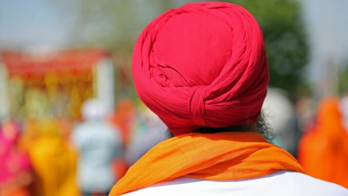 Get anti-Sikh Quebec law rescinded
