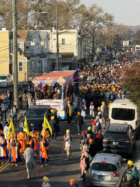 Sikhs take out an Impressive Parade in celebration of Guru Nanak Dev Ji’s 555th Birth Anniversary