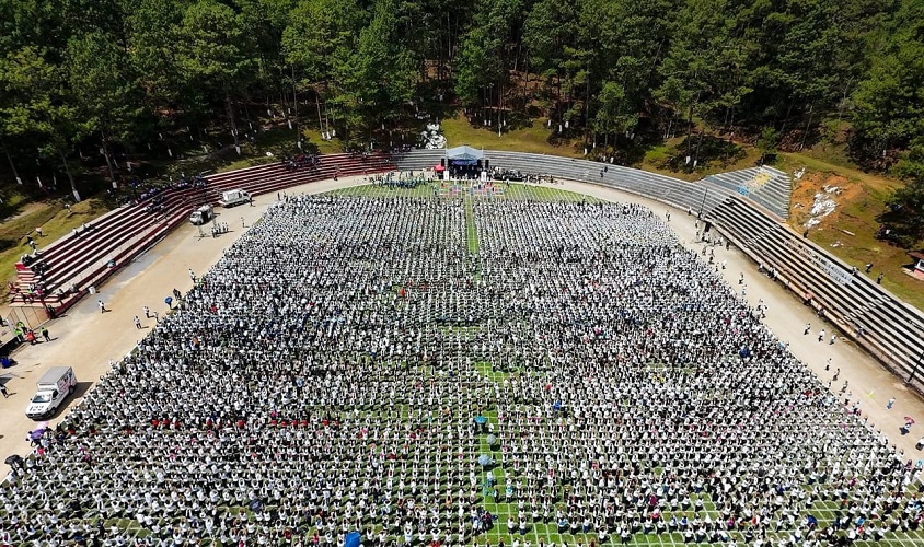 GUATEMALA HOSTS WORLD’S LARGEST YOGA GATHERING OUTSIDE INDIA WITH 10,000 PARTICIPANTS  IN SAN PEDRO CARCHÁ
