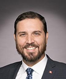 Damien Kurek paves the way for Pierre to enter the House of Commons