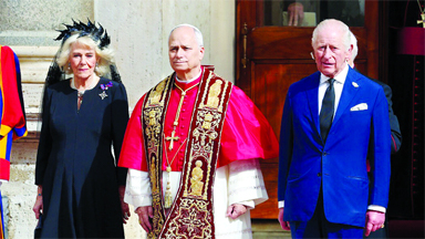 In a first after 5 centuries, King Charles, Pope Leo pray together in Vatican
