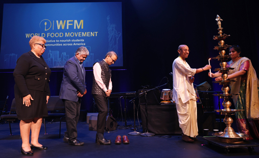 WFM-LAUNCH_CHANCHALAPATI-DASA-LIGHTS-THE-LAMP_Img 2